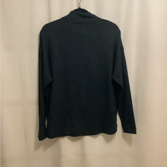 Uniqlo boxy fit mock neck sweater - Picture 2 of 9